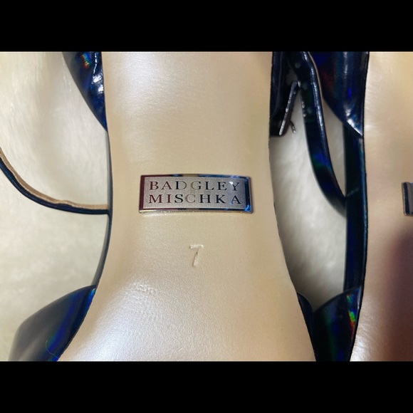 BADGLEY MISCHKA - Pointed Toe Heels - Picture 4 of 4